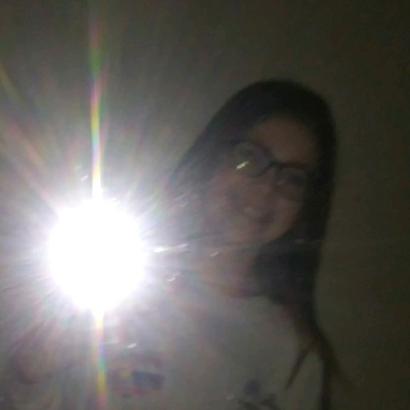 Meet your Posher, Lillian - Picture 1 of 1